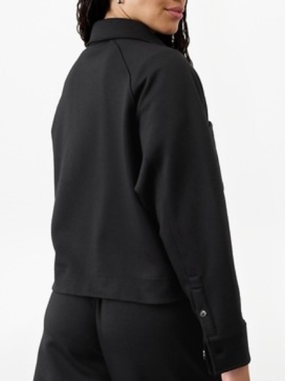Athleta Allure Shirt Jacket
Womens Crop Long Sleeve Button Front - Picture 3 of 14